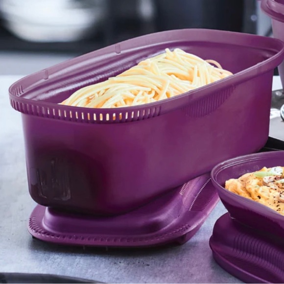 Tupperware Kitchen Tupperware Pasta Container Noodle Maker Poshmark